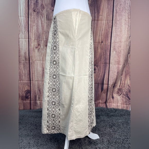 Tweeds linen rayon blend embroidered lined tan skirt women’s size 6 - Picture 6 of 15